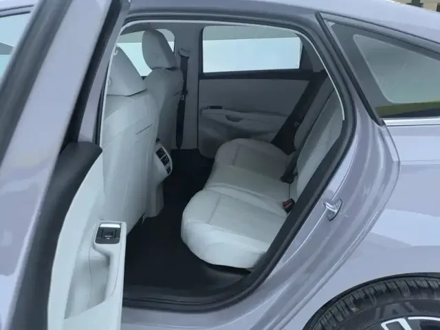 Volkswagen Lavida 2025 PRO 1.5T — Фото автомобиля 11