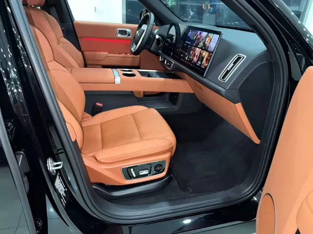 Li Auto L7 — Фото автомобиля 10