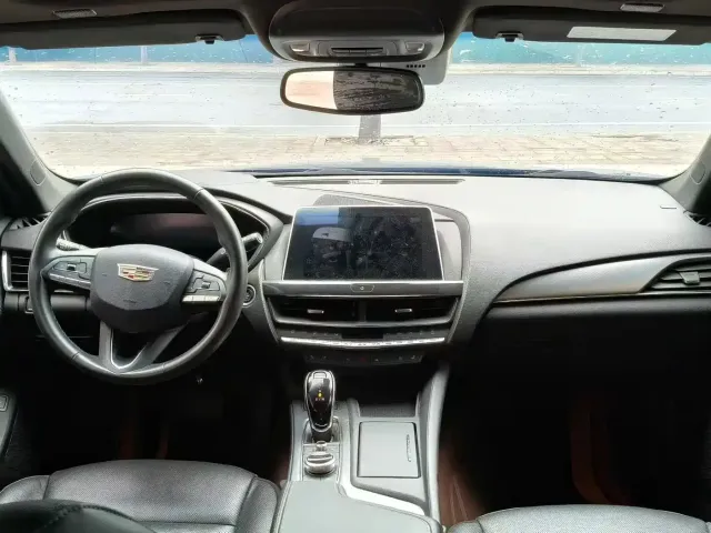 Cadillac CT5 — Фото автомобиля 4