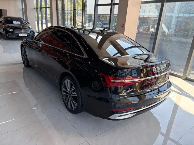 Audi A6L — Фото автомобиля 7