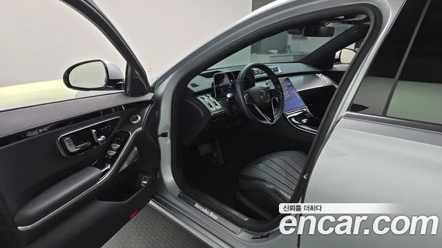 Mercedes-Benz S-Class — Фото автомобиля 3