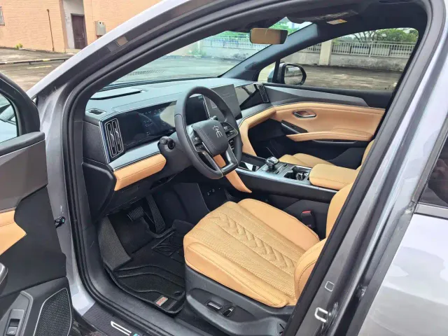 BYD Song L DM-i — Фото автомобиля 22