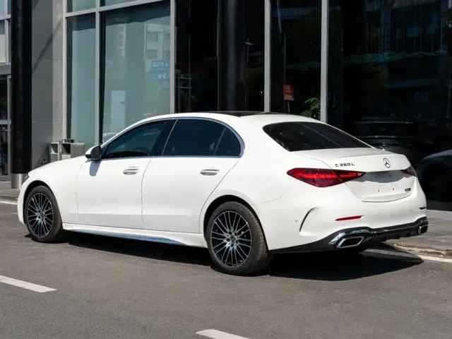 Mercedes-Benz C-Class — Фото автомобиля 6
