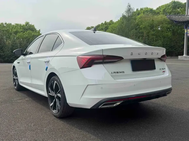 Skoda Octavia — Фото автомобиля 4