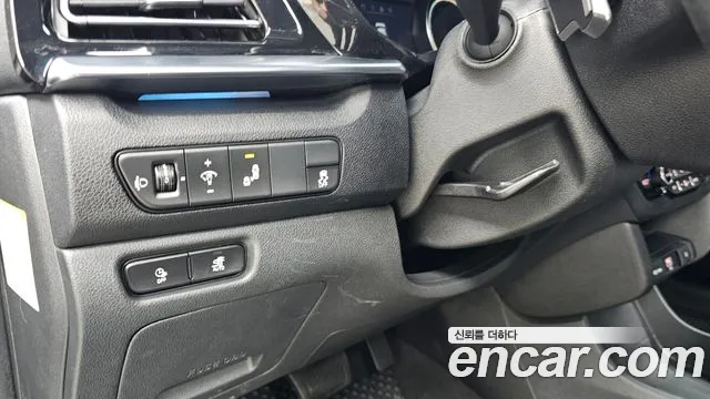Kia Niro — Фото автомобиля 25