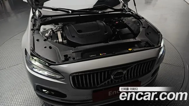 Volvo S90 — Фото автомобиля 9