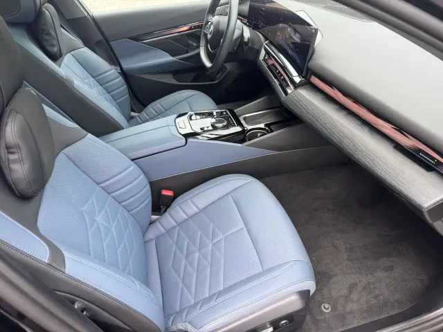 BMW i5 — Фото автомобиля 14