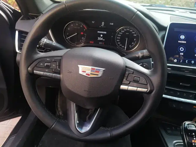 Cadillac CT5 — Фото автомобиля 15
