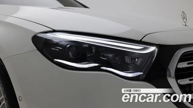 Mercedes-Benz E-Class — Фото автомобиля 14