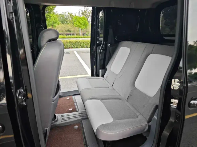 Wuling Zhiguang NEV — Фото автомобиля 16