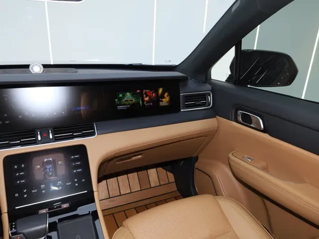 Li Auto ONE — Фото автомобиля 27