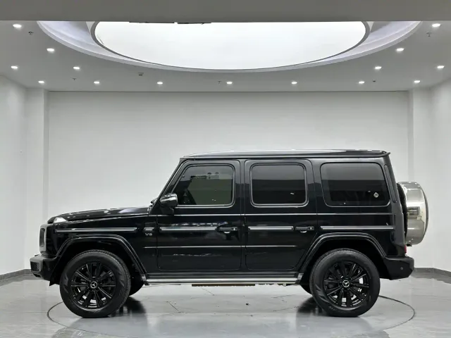 Mercedes-Benz G-Class — Фото автомобиля 5