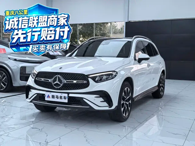 Фотография автомобиля — Mercedes-Benz GLC-Class