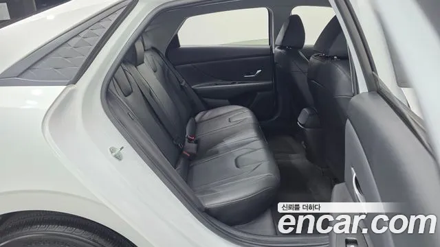 Hyundai Avante — Фото автомобиля 17