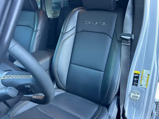 Jeep Wrangler — Фото автомобиля 10