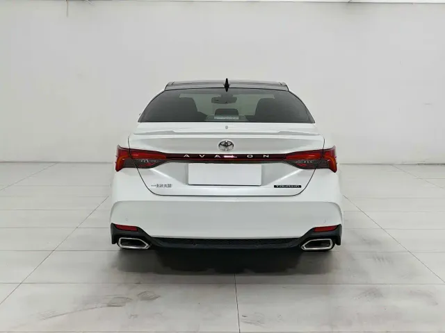 Toyota Avalon — Фото автомобиля 5