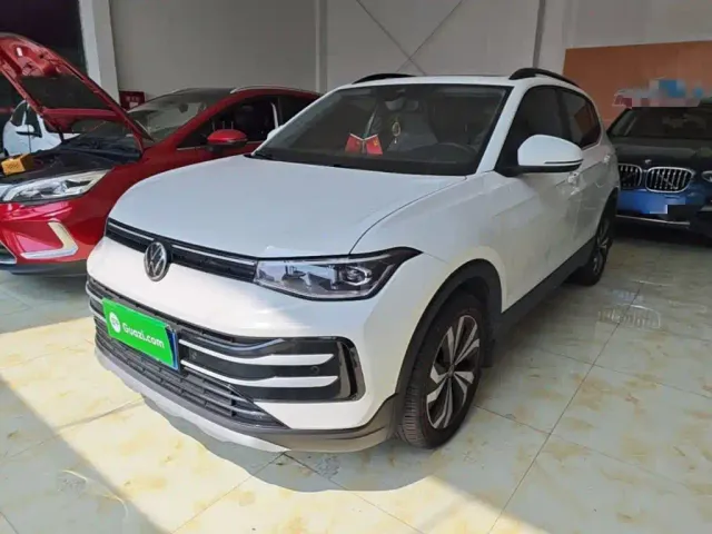 Фотография автомобиля — Volkswagen Tharu