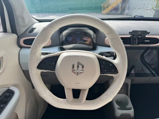 Leapmotor T03 — Фото автомобиля 12