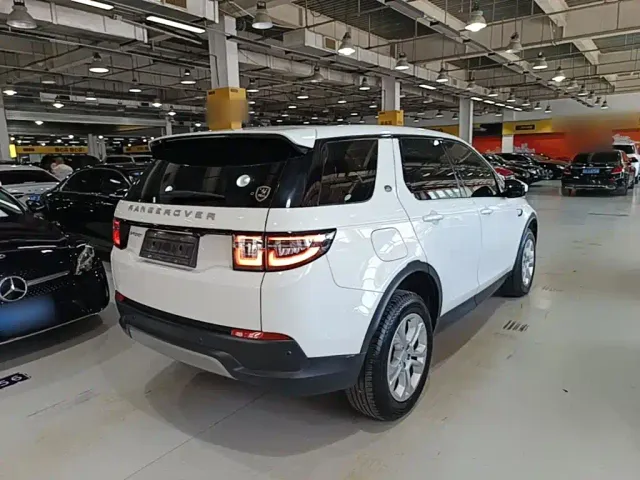 Land Rover Discovery Sport — Фото автомобиля 6