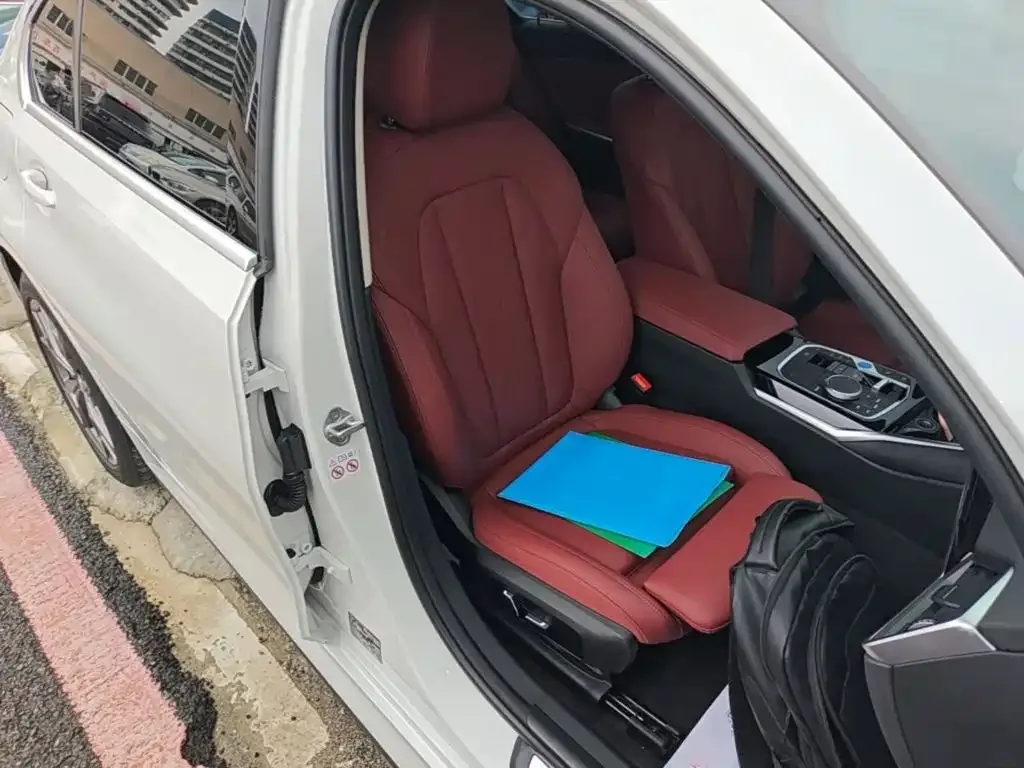 BMW BMW i3 2024 eDrive 35 L — Фото автомобиля 24