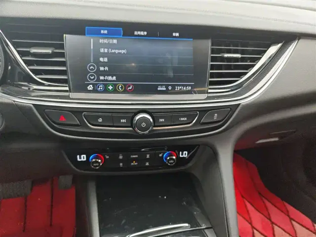 Buick Regal — Фото автомобиля 12
