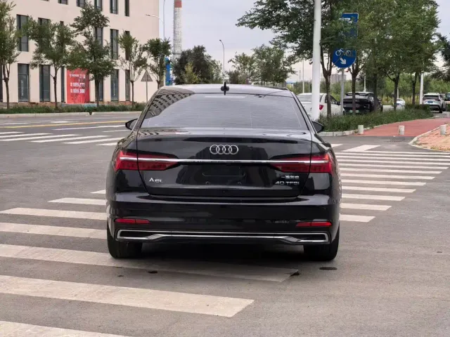 Audi A6L — Фото автомобиля 7