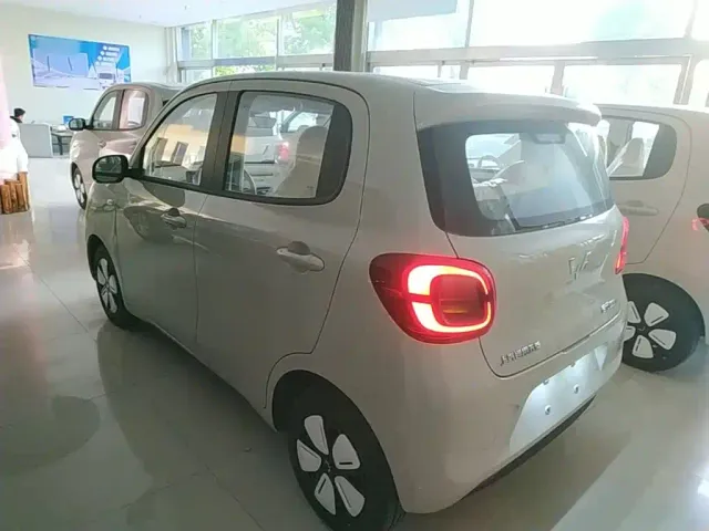 Wuling Hongguang Mini EV — Фото автомобиля 4