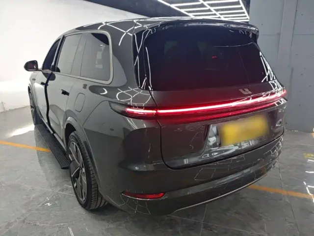 Li Auto L9 — Фото автомобиля 4