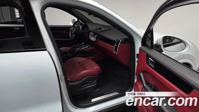 Porsche Cayenne PO536 — Фото автомобиля 17