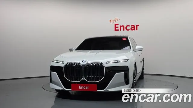 BMW 7-Series 7 серия (G70) 740i xDrive M Sport Limited — Фото автомобиля 3