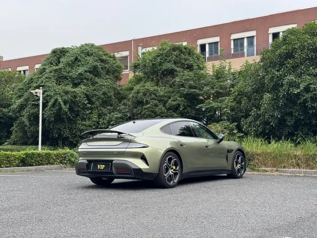 Xiaomi SU7 — Фото автомобиля 6