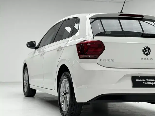 Volkswagen Polo — Фото автомобиля 9
