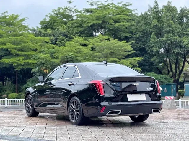 Cadillac CT4 — Фото автомобиля 4