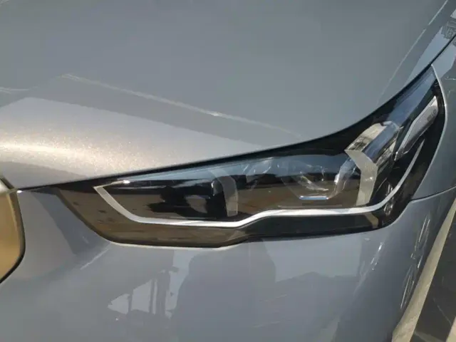 BMW 5 Series — Фото автомобиля 5