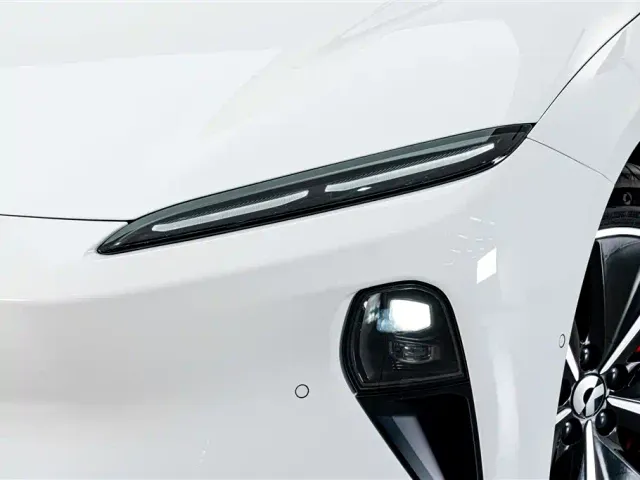 Nio ET5 Touring — Фото автомобиля 4