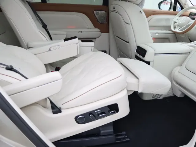Voyah Auto VOYAH Taisan 2026 Model Base — Фото автомобиля 13