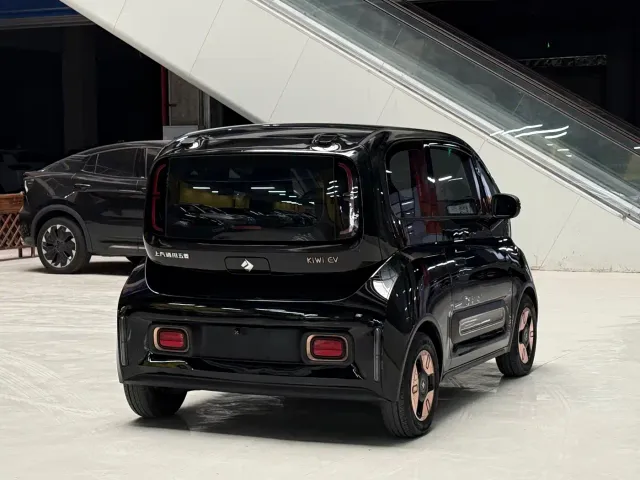 Baojun KiWi EV — Фото автомобиля 5