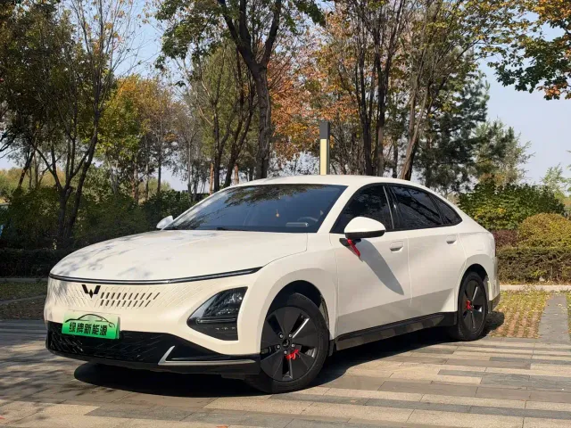 Wuling Starlight — Фото автомобиля 3
