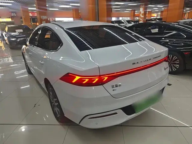 BYD Qin PLUS — Фото автомобиля 22