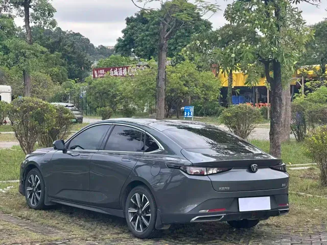 Changan Eado — Фото автомобиля 7