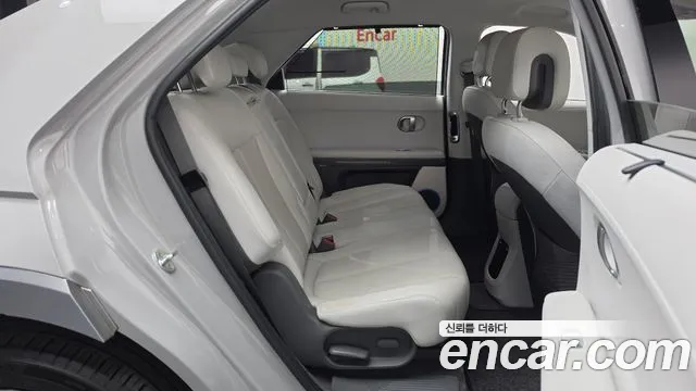 Hyundai Ioniq 5 — Фото автомобиля 11