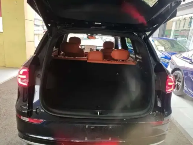 Changan Qiyuan Q07 — Фото автомобиля 4