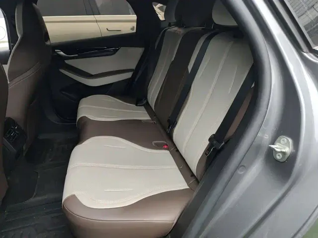 BYD Qin PLUS — Фото автомобиля 13