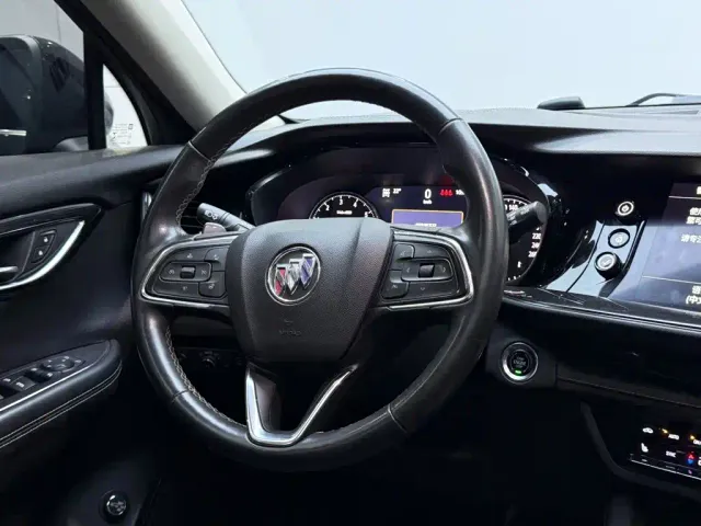 Buick Envision Plus — Фото автомобиля 16