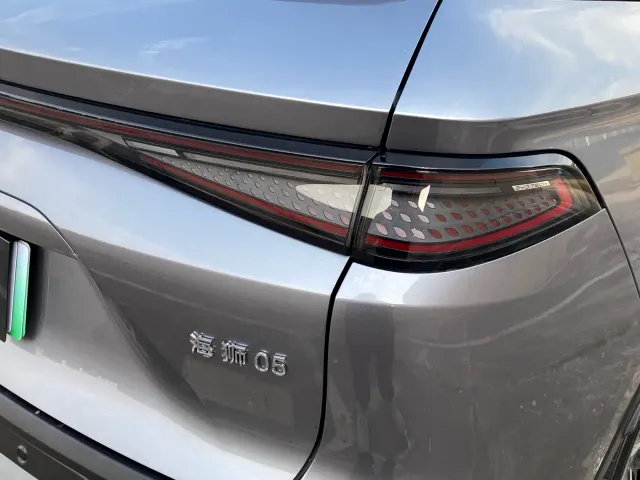 BYD Seal 05 DM-i — Фото автомобиля 16