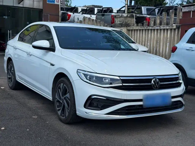 Volkswagen Bora — Фото автомобиля 11