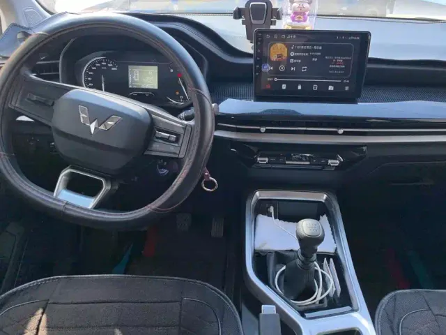 Wuling Jiachen — Фото автомобиля 12