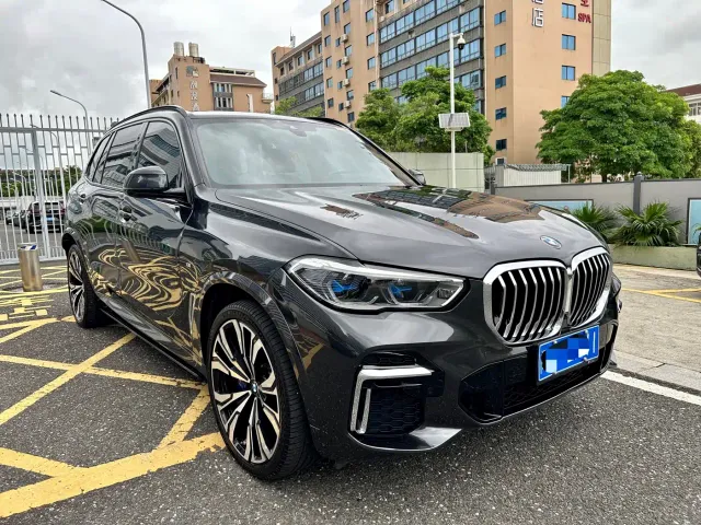 BMW X5 — Фото автомобиля 3
