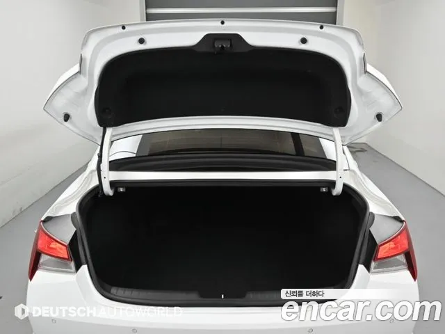 Hyundai Avante CN7 — Фото автомобиля 19