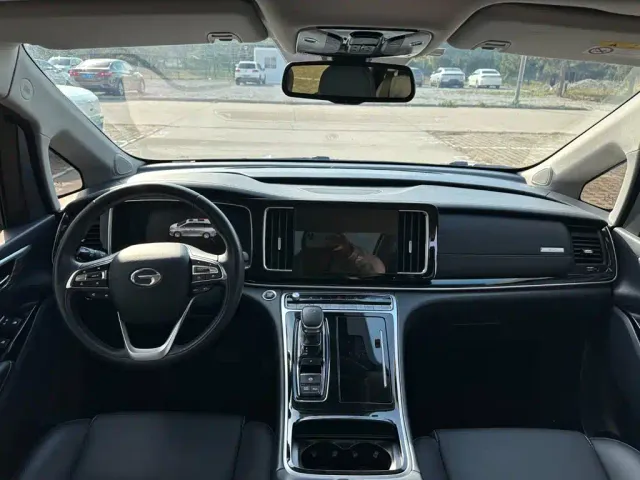 GAC Trumpchi M8 — Фото автомобиля 11